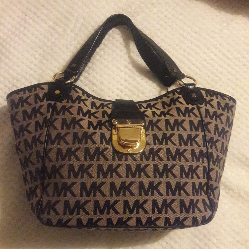 Authentic Michael Kors Charlton Bag